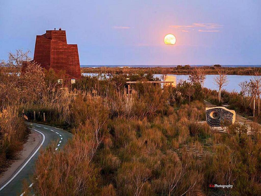 ホテル Yurta Mongola Delta Del Ebro Camarles エクステリア 写真