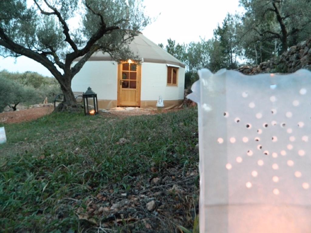 ホテル Yurta Mongola Delta Del Ebro Camarles エクステリア 写真